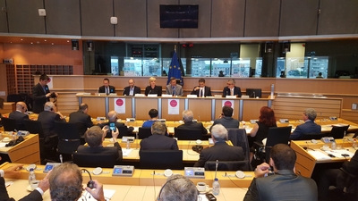 izmenjava mnenj s komisarji 2