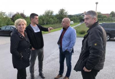 59893063_2434615433236394_2649402622951292928_n