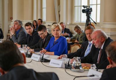 posvet pri pahorju 6