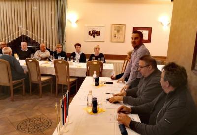 78972527_2846369775394289_1656996170888642560_n