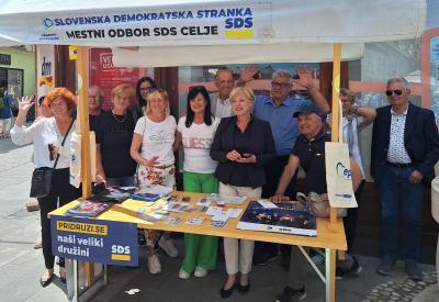 444216312_10229122863088291_2193044884113344828_n